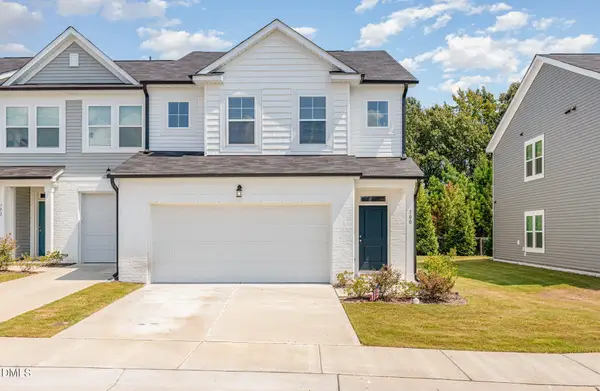 500 Barrington Row Avenue, Zebulon, NC 27597