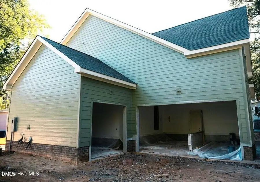 245 W Connecticut Avenue, Southern Pines, NC 28387 - Image #2