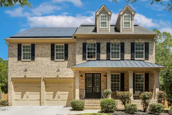 213 Cross Oaks Place, Holly Springs, NC 27540