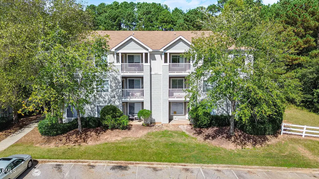 1411 Collegiate Circle #302, Raleigh, NC 27606 - Image #1