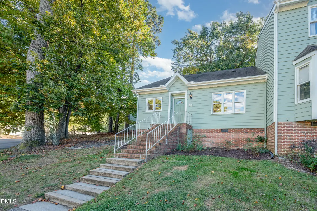 522 Oak Run Drive, Raleigh, NC 27606 - Image #1