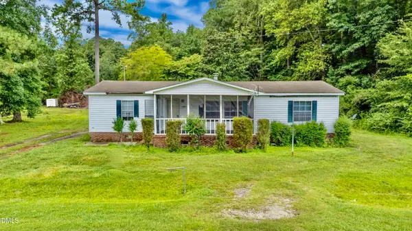 1461 Core Point Road, Blounts Creek, NC 27814