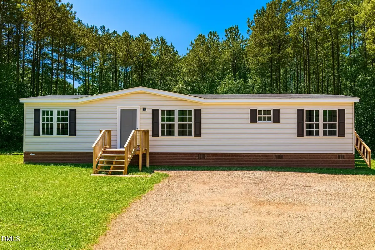 141 Cardinal Lane, Henderson, NC 27537 - Image #1