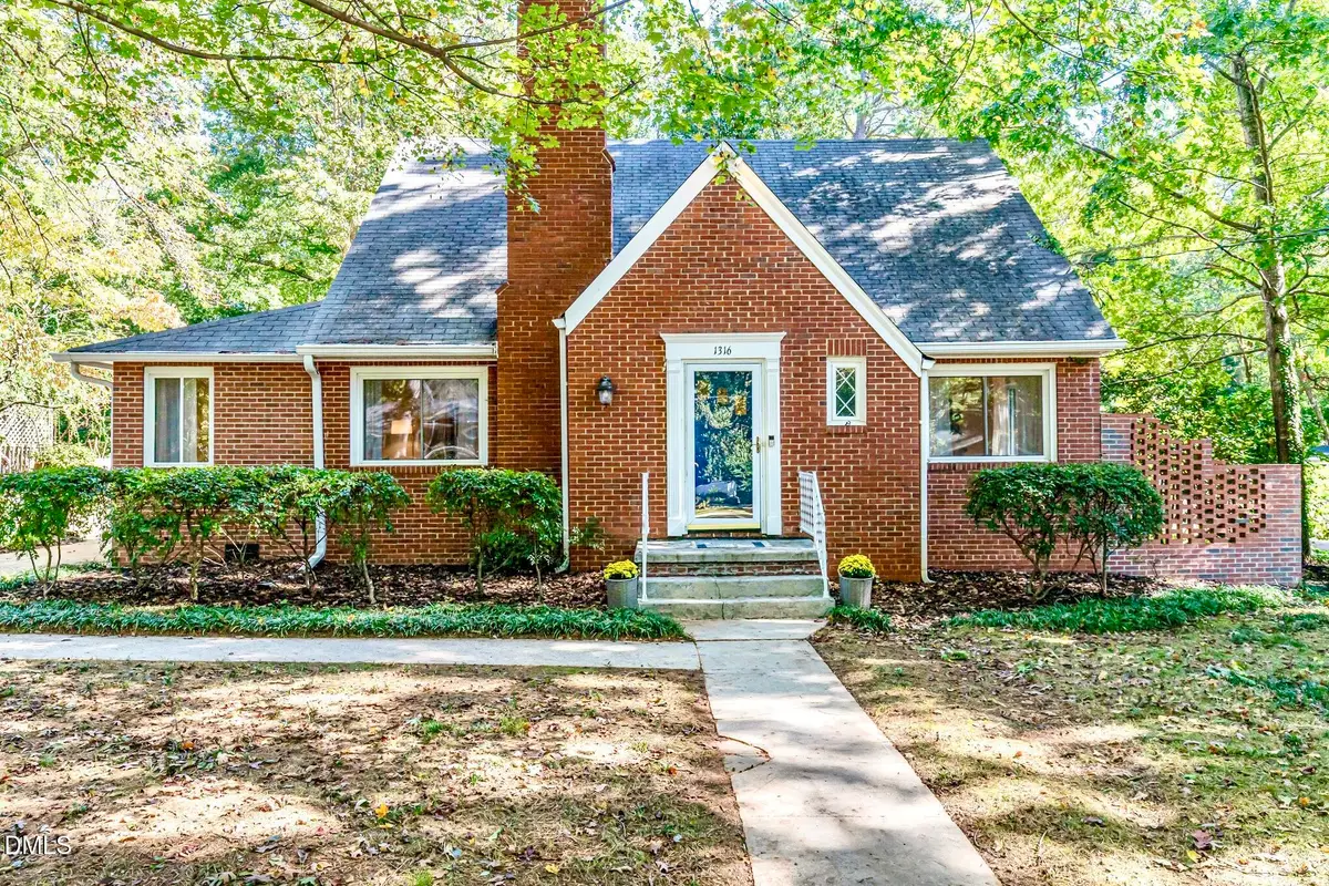 1316 Dixie Trail, Raleigh, NC 27607 - Image #1