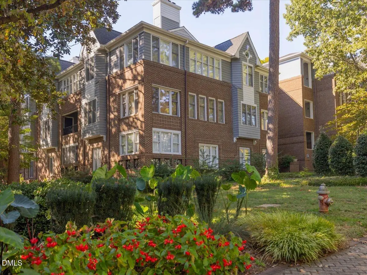 741 Bishops Park Drive #304, Raleigh, NC 27605 - Image #1