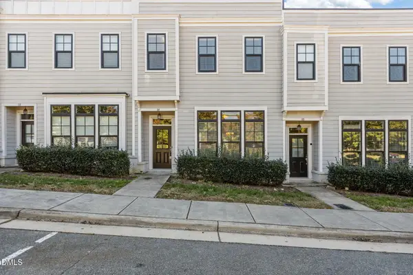 114 Philips Square, Chapel Hill, NC 27516