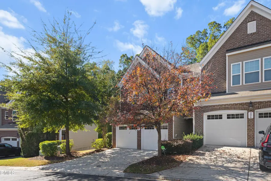 208 Kylemore Circle, Cary, NC 27513 - Image #2
