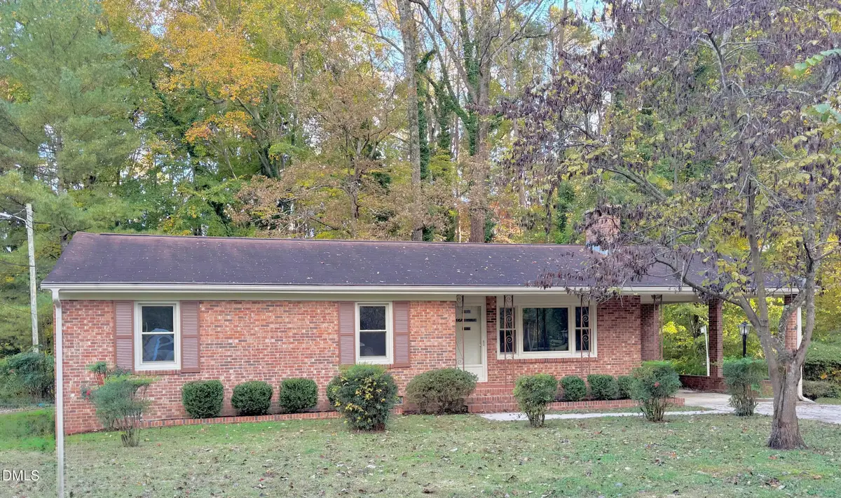 105 Sunset Circle, Henderson, NC 27536 - Image #1