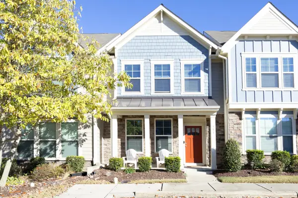 953 Ambergate Station, Apex, NC 27502