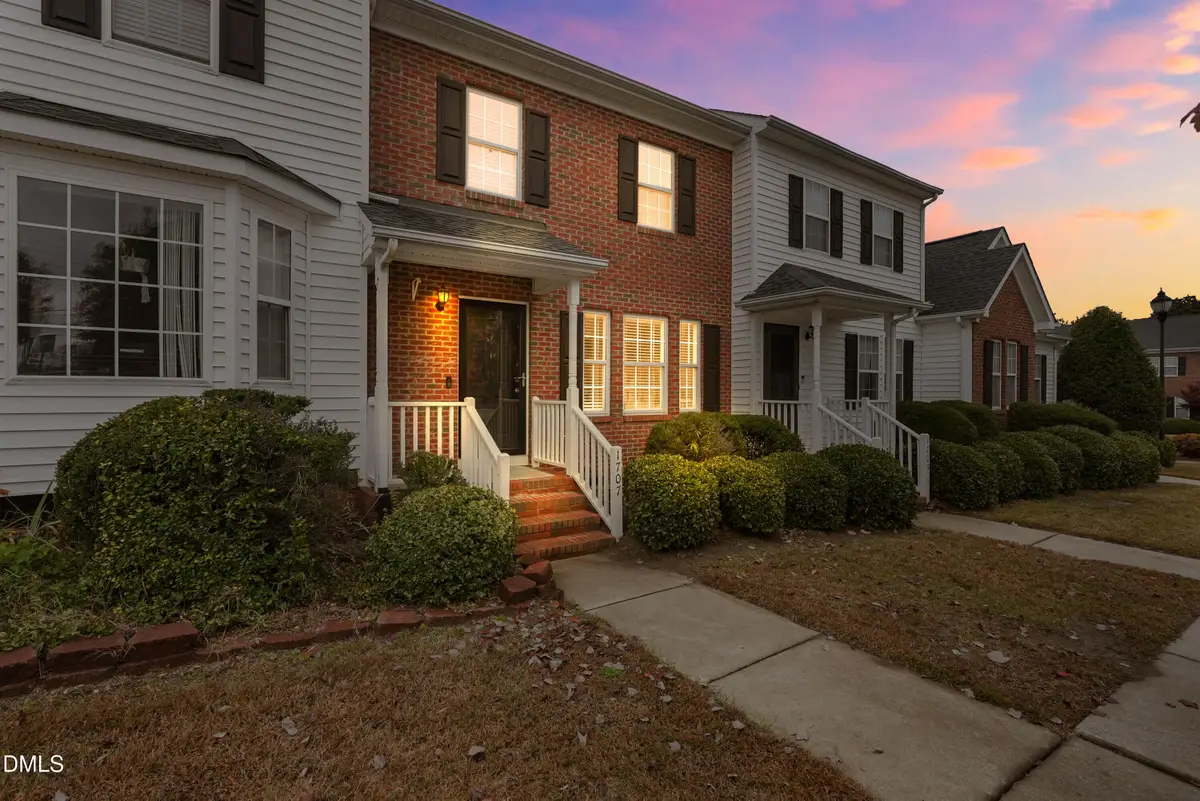 1707 Stroll Circle, Fuquay Varina, NC 27526 - Image #1
