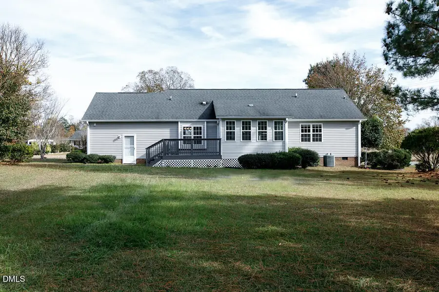 101 Lansing Drive, Benson, NC 27504 - Image #2