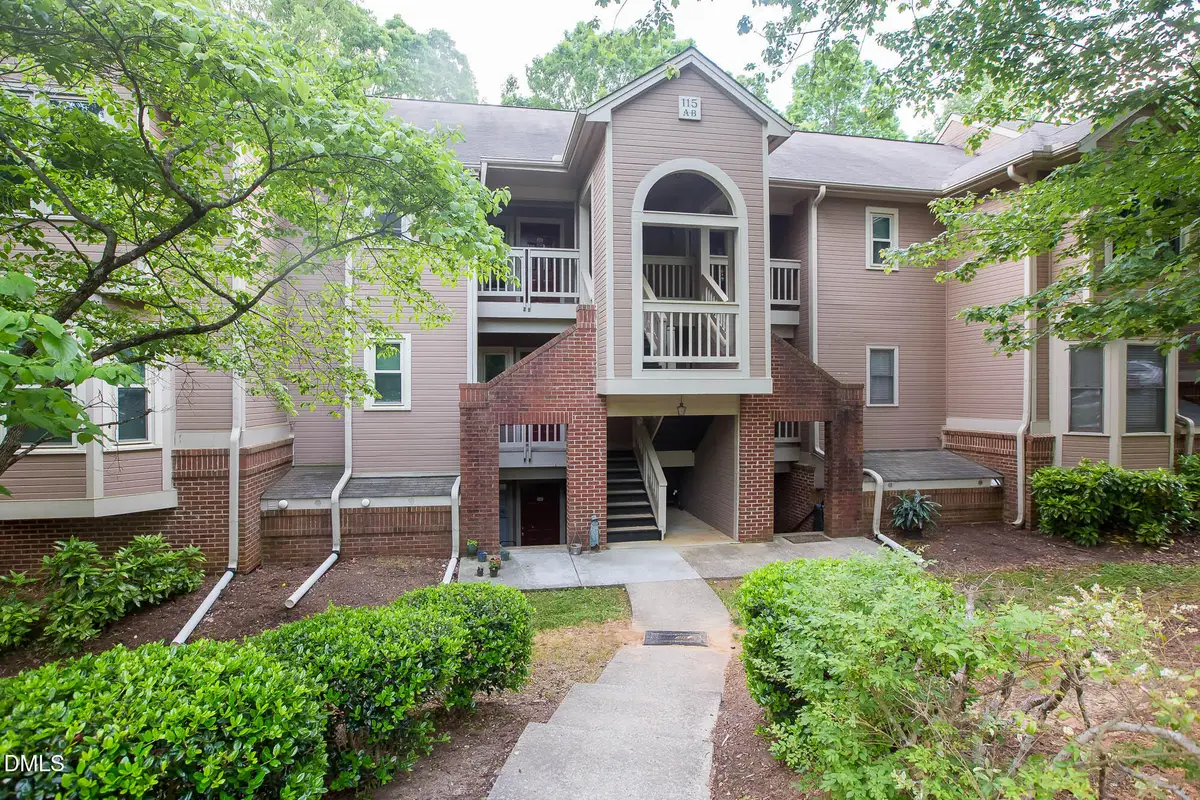 115 Abingdon Court #2b, Cary, NC 27513 - Image #1