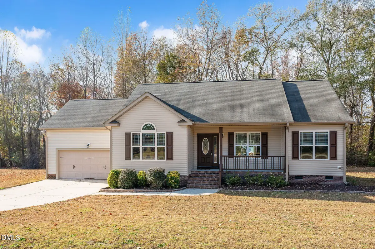 165 Oak Leaf Drive, Lillington, NC 27546 - Image #1