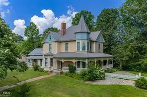 206 N Brook Street, Wilkesboro, NC 28697 - #1