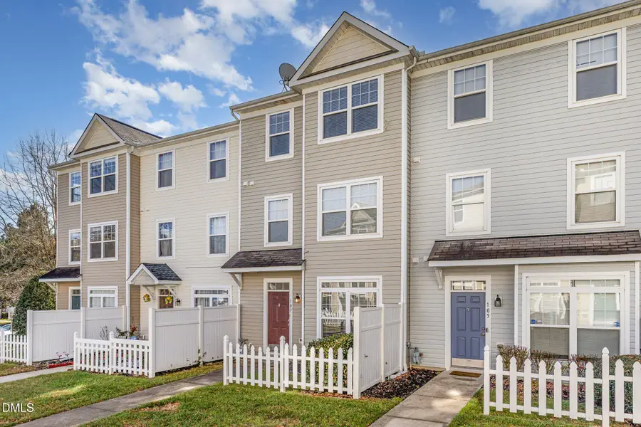 8620 Neuse Club Lane #107, Raleigh, NC 27616 - Image #3
