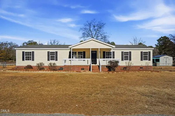 209 Huck Finn Court, Hope Mills, NC 28348