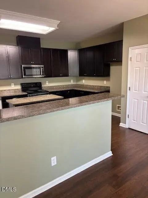 105 Holmhurst Court, Cary, NC 27519 - Image #3