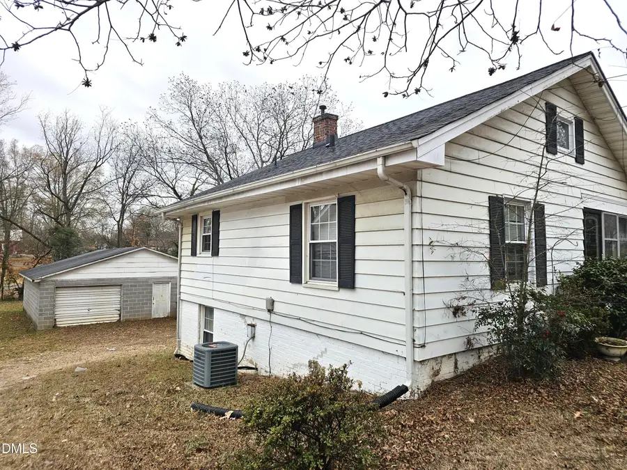 901 Grace Avenue, Burlington, NC 27217 - #2