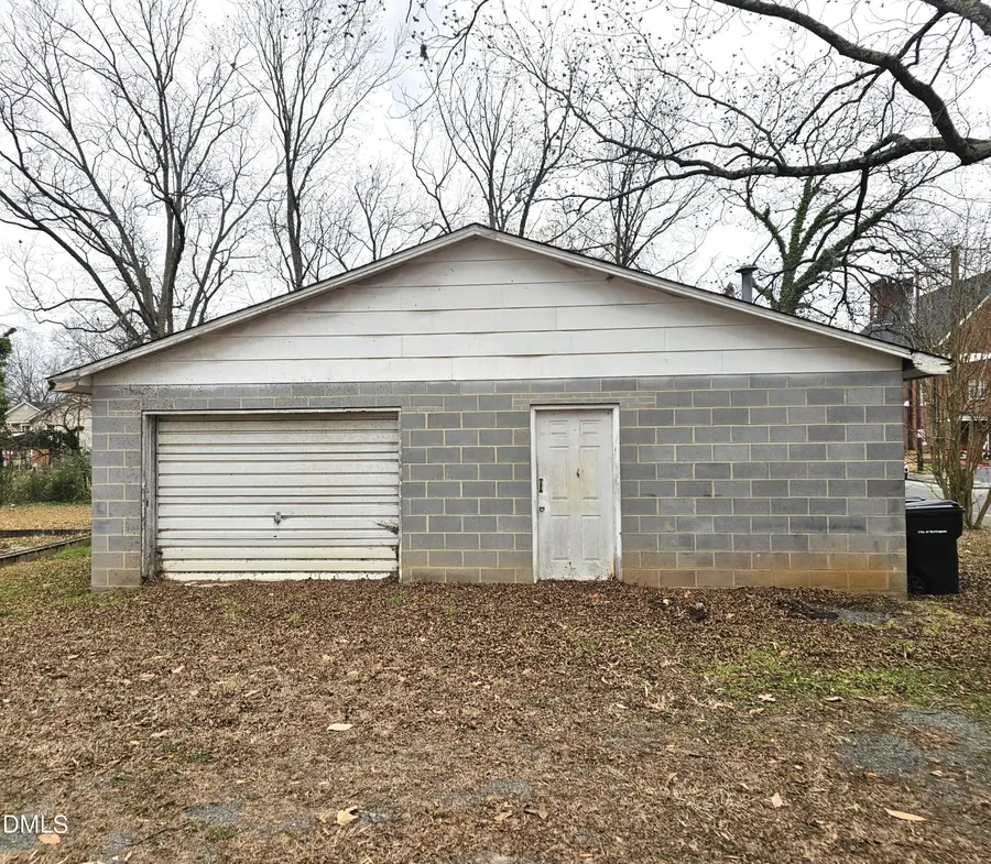 901 Grace Avenue, Burlington, NC 27217 - #3