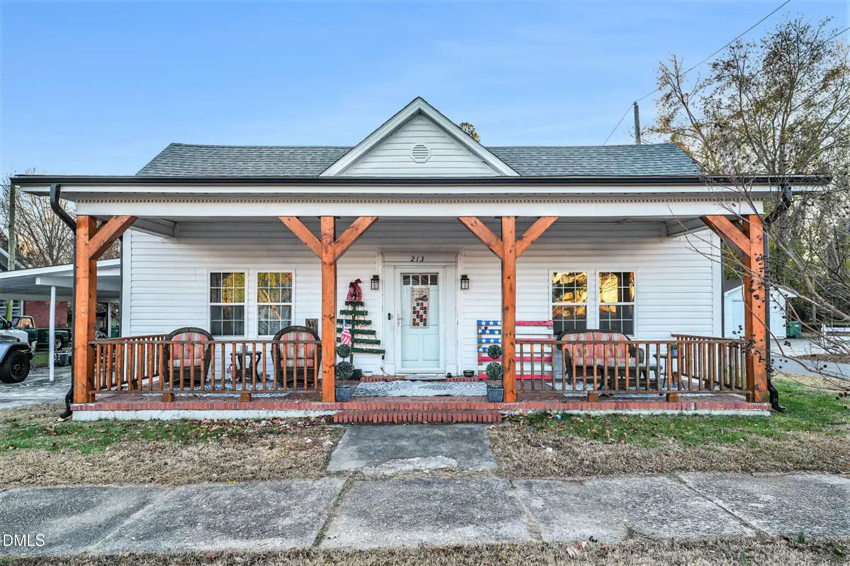 213 W Parrish Drive, Benson, NC 27504 - Image #1