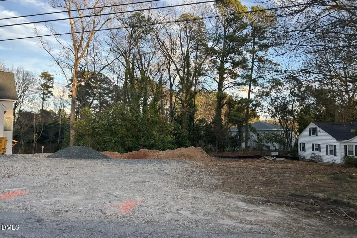 109 Edenburgh Road, Raleigh, NC 27608 - Image #1