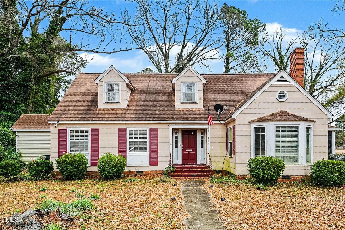 109 S Austin Street, Maxton, NC 28364 - #1