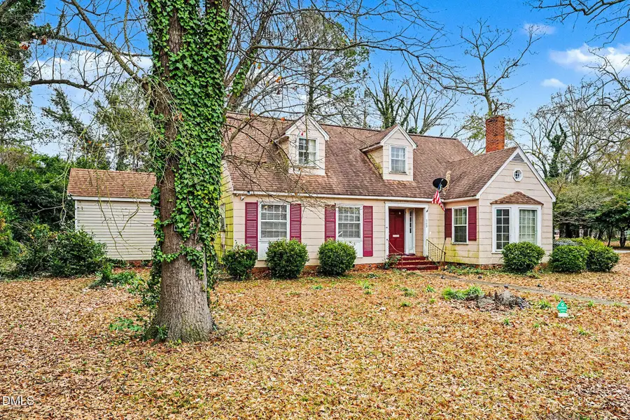 109 S Austin Street, Maxton, NC 28364 - #2