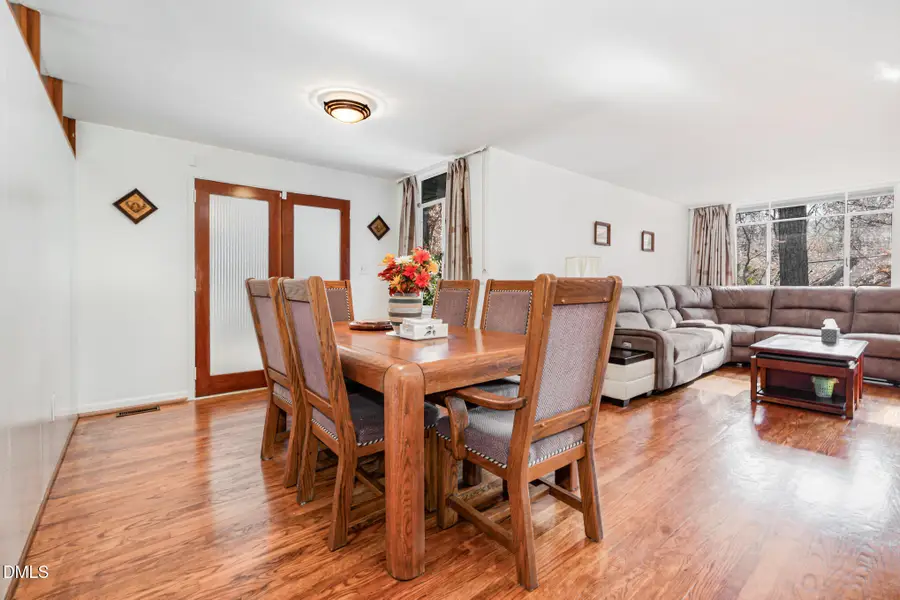 425 Brookside Drive, Chapel Hill, NC 27516 - Image #2