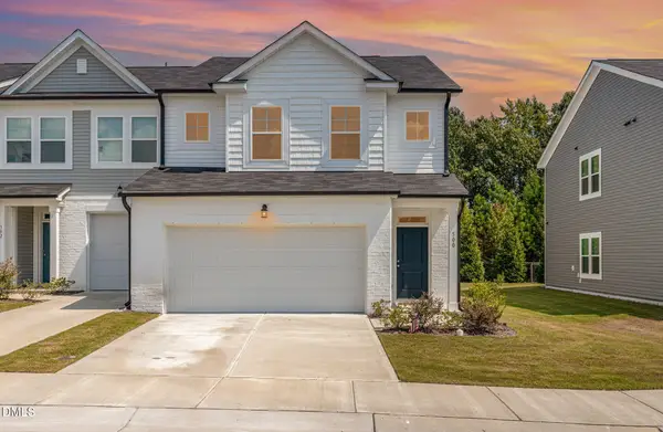 500 Barrington Row Avenue, Zebulon, NC 27597