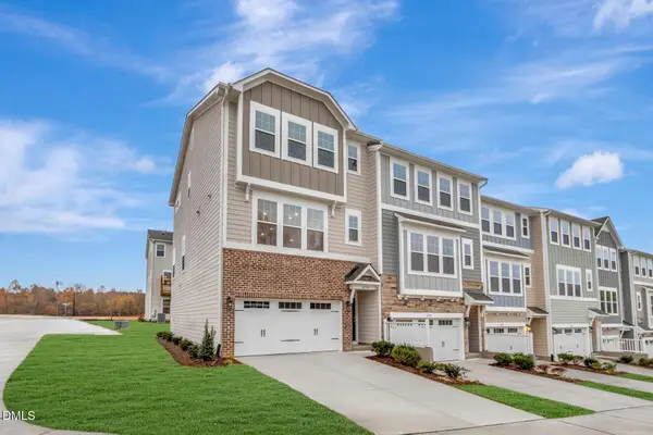 2732 Hunter Woods Drive #624, Apex, NC 27502