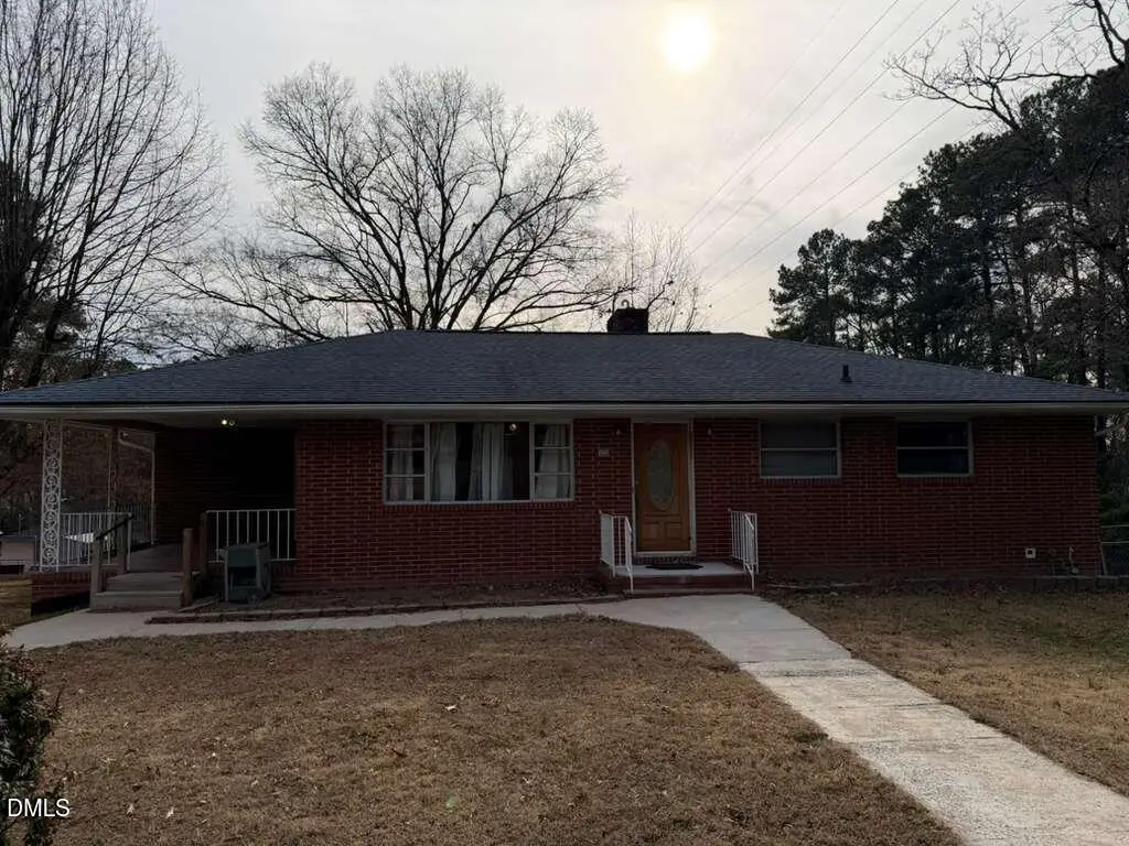 915 E Hudson Avenue, Durham, NC 27704 - Image #1