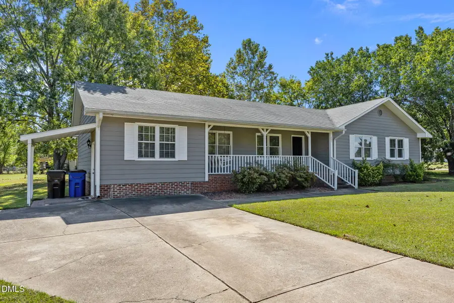 201 Mcleod Avenue, Broadway, NC 27505 - Image #2
