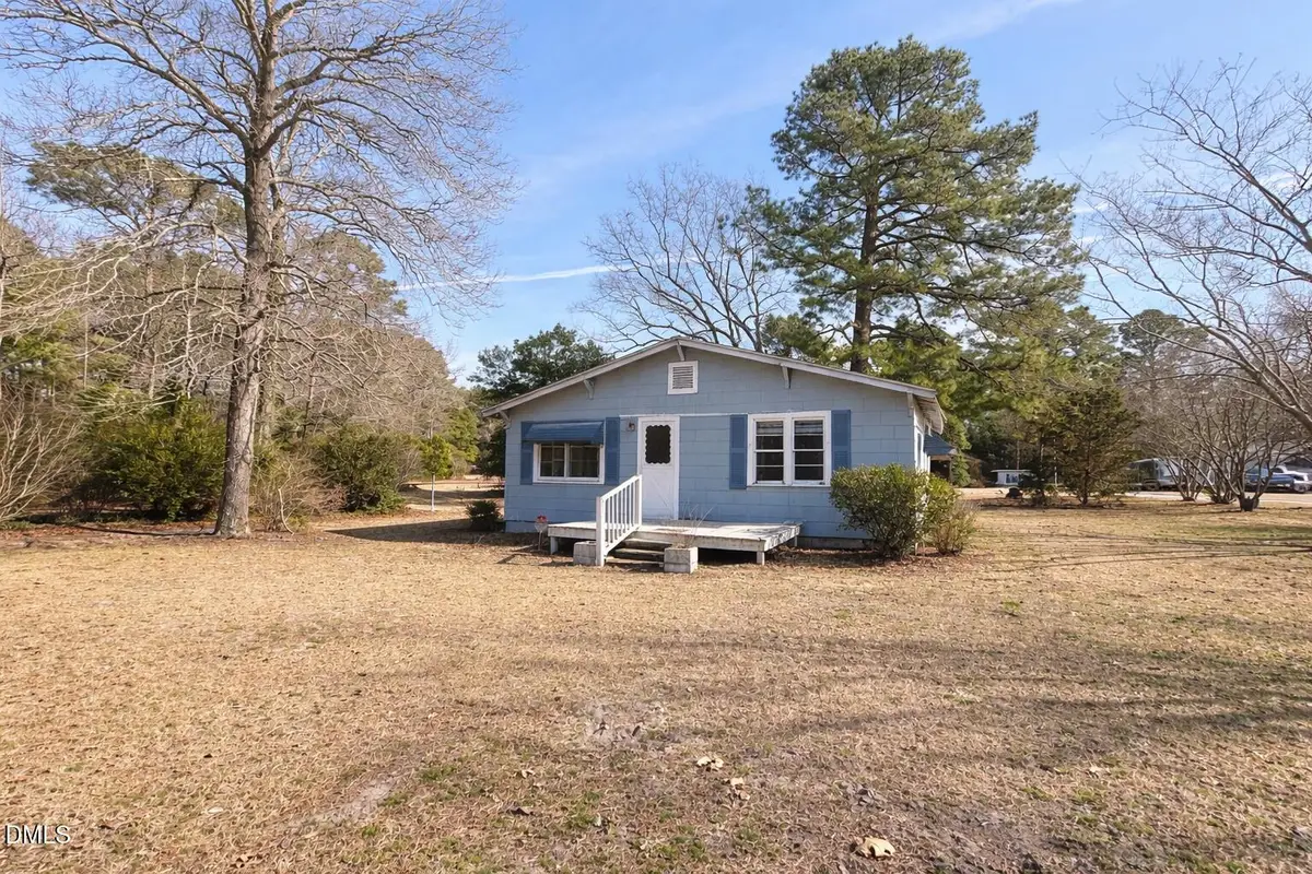 829 Shaws Pond Road, Four Oaks, NC 27524 - Image #1