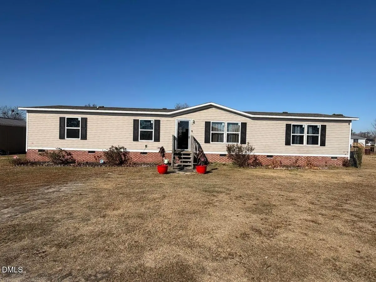 21 Greenview Court, Dunn, NC 28334 - Image #1