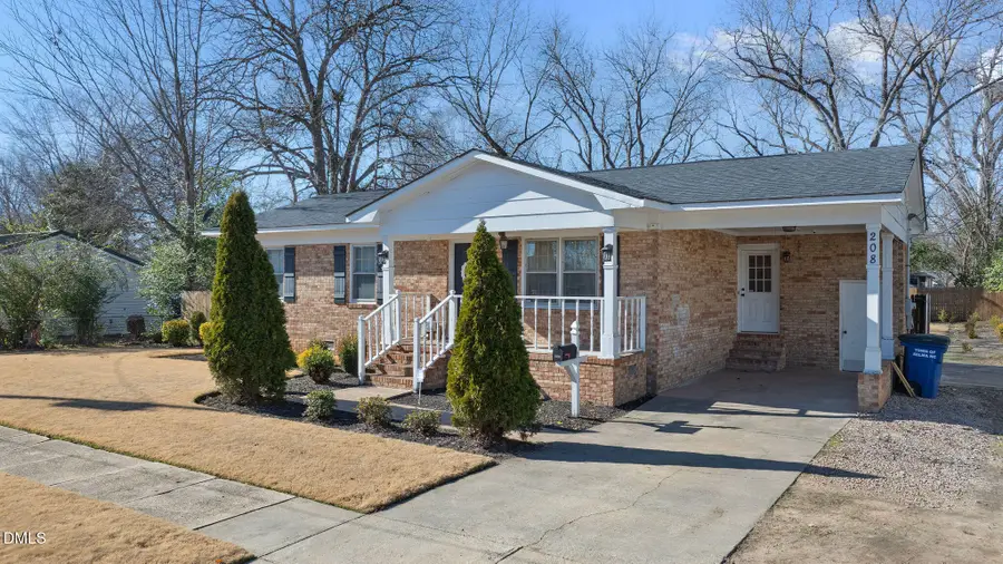 208 S Webb Street, Selma, NC 27576 - Image #3