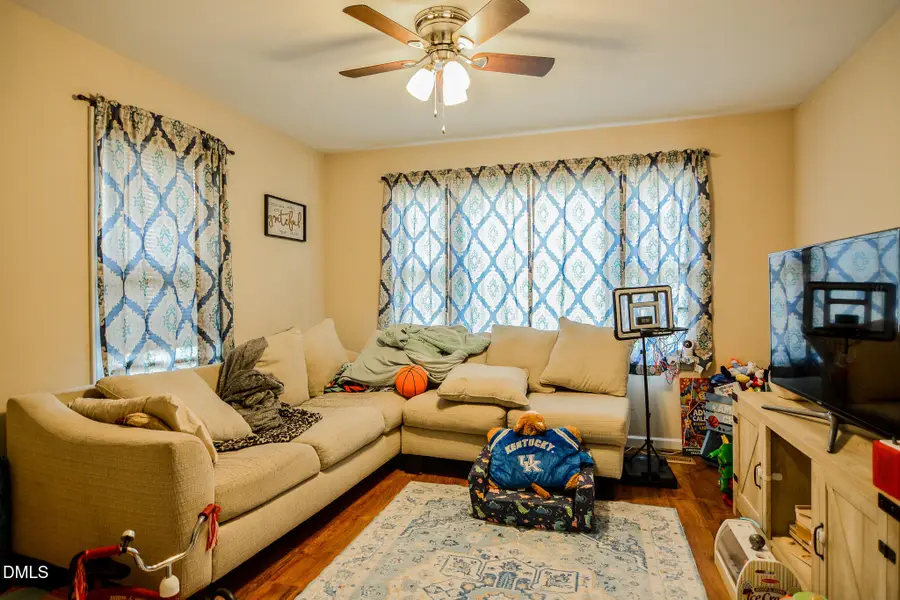 543 W 2nd Street, Clayton, NC 27520 - Image #3