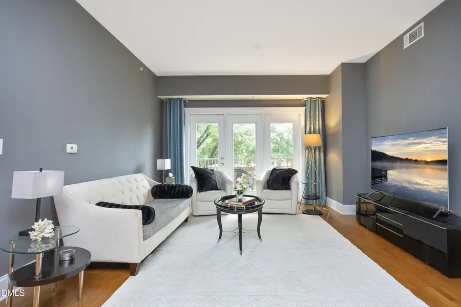 222 Glenwood Avenue #413, Raleigh, NC 27603 - Image #2