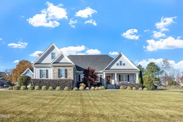 724 Castaway Court, Holly Springs, NC 27540