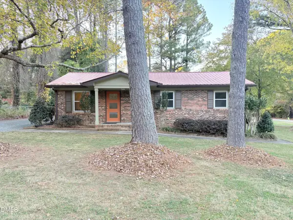 8803 Rollingwood Road, Chapel Hill, NC 27516
