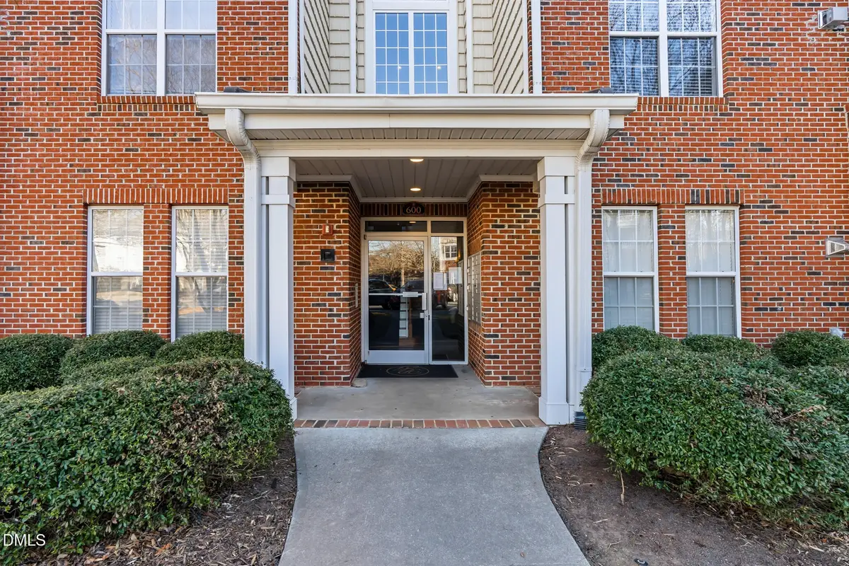 623 Ives Court, Chapel Hill, NC 27514 - Image #1