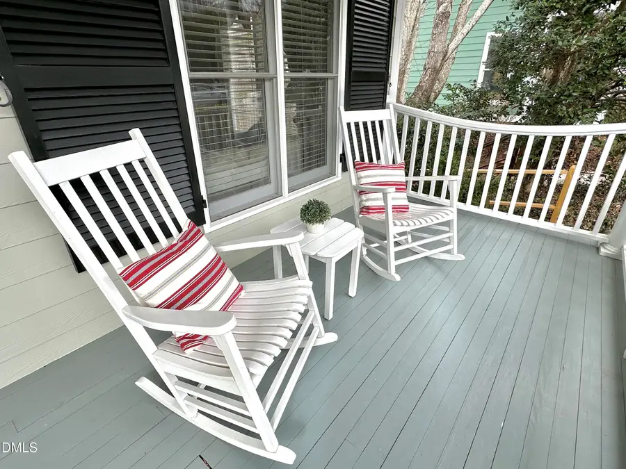 226 Edgewater Circle, Chapel Hill, NC 27516 - Image #3