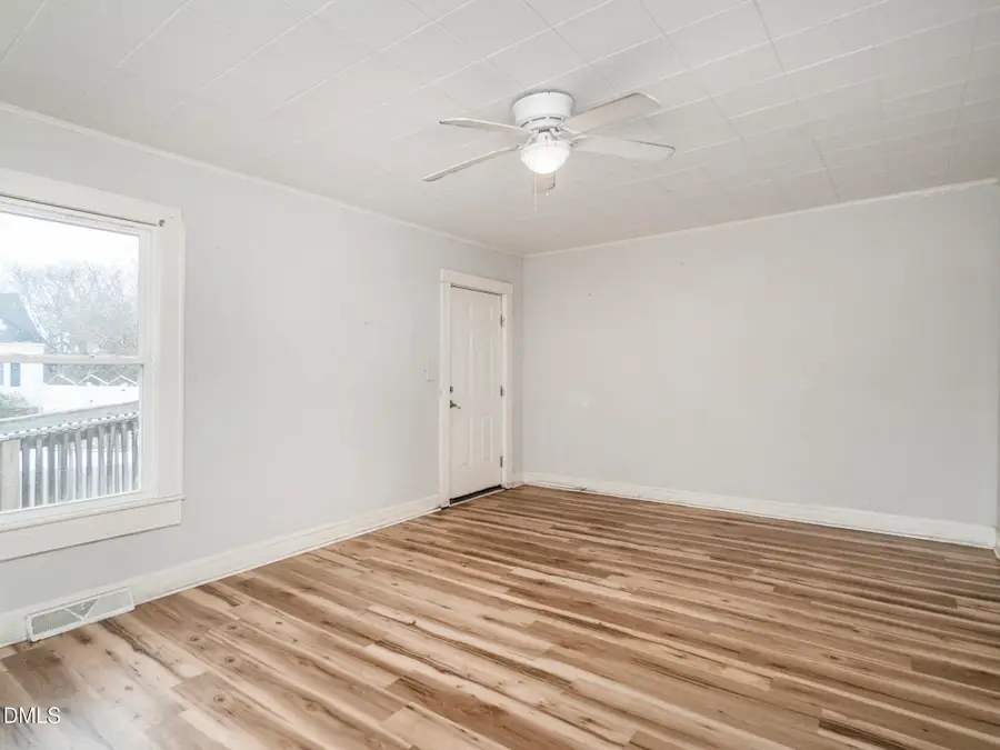 608 Oak Street, Burlington, NC 27215 - #2