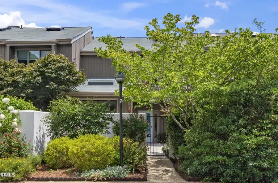 6 Weybridge Place, Chapel Hill, NC 27517 - Image #2