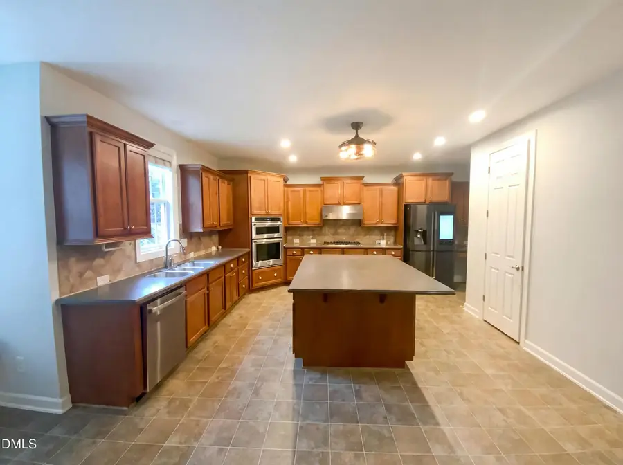 213 Cross Oaks Place, Holly Springs, NC 27540 - Image #3