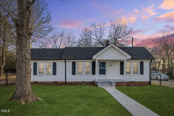 719 Center Avenue, Burlington, NC 27215