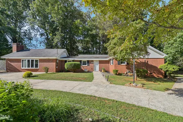 920 Apple Lane, Hillsborough, NC 27278