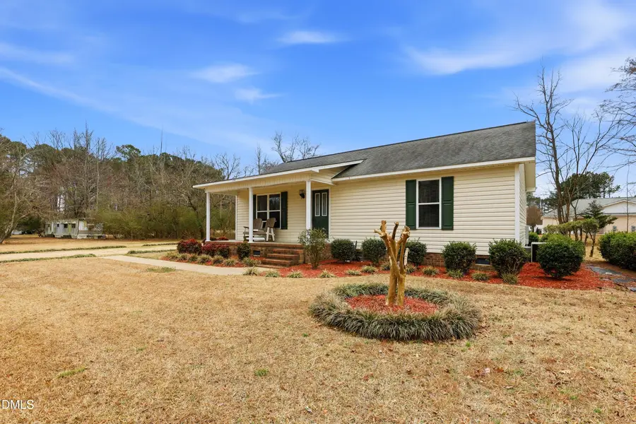 525 W Edwards Street, Princeton, NC 27569 - #2