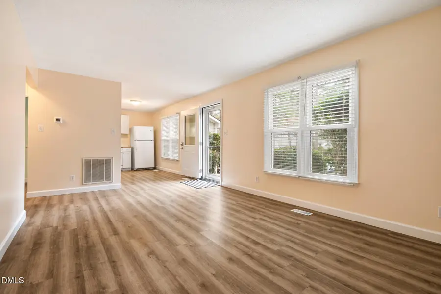 121 Westview Drive #Apt 27, Carrboro, NC 27510 - #2