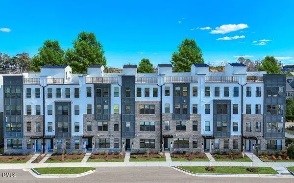 605 Hedrick Ridge Road #305, Cary, NC 27519