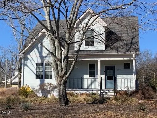 207 N Nash Street, Hillsborough, NC 27278